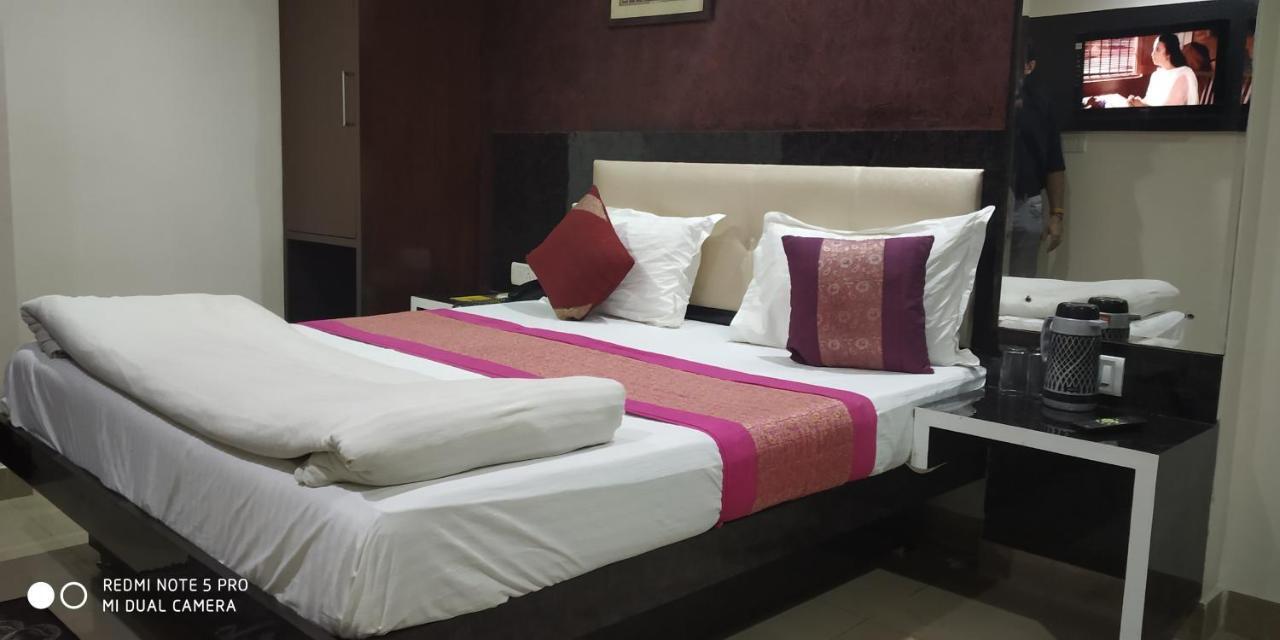 Adb Rooms Udhav Palace New Delhi Buitenkant foto