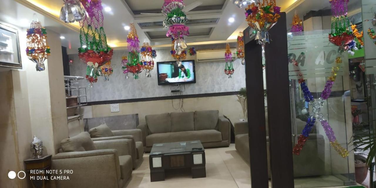 Adb Rooms Udhav Palace New Delhi Buitenkant foto