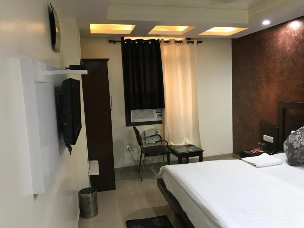 Adb Rooms Udhav Palace New Delhi Buitenkant foto