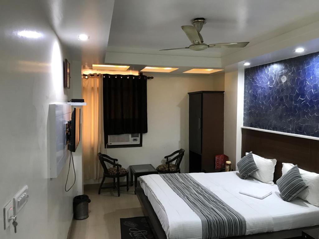 Adb Rooms Udhav Palace New Delhi Buitenkant foto