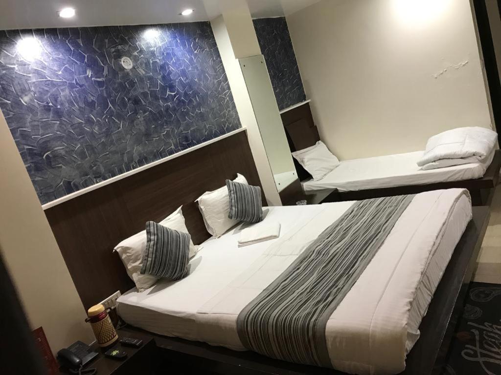 Adb Rooms Udhav Palace New Delhi Buitenkant foto