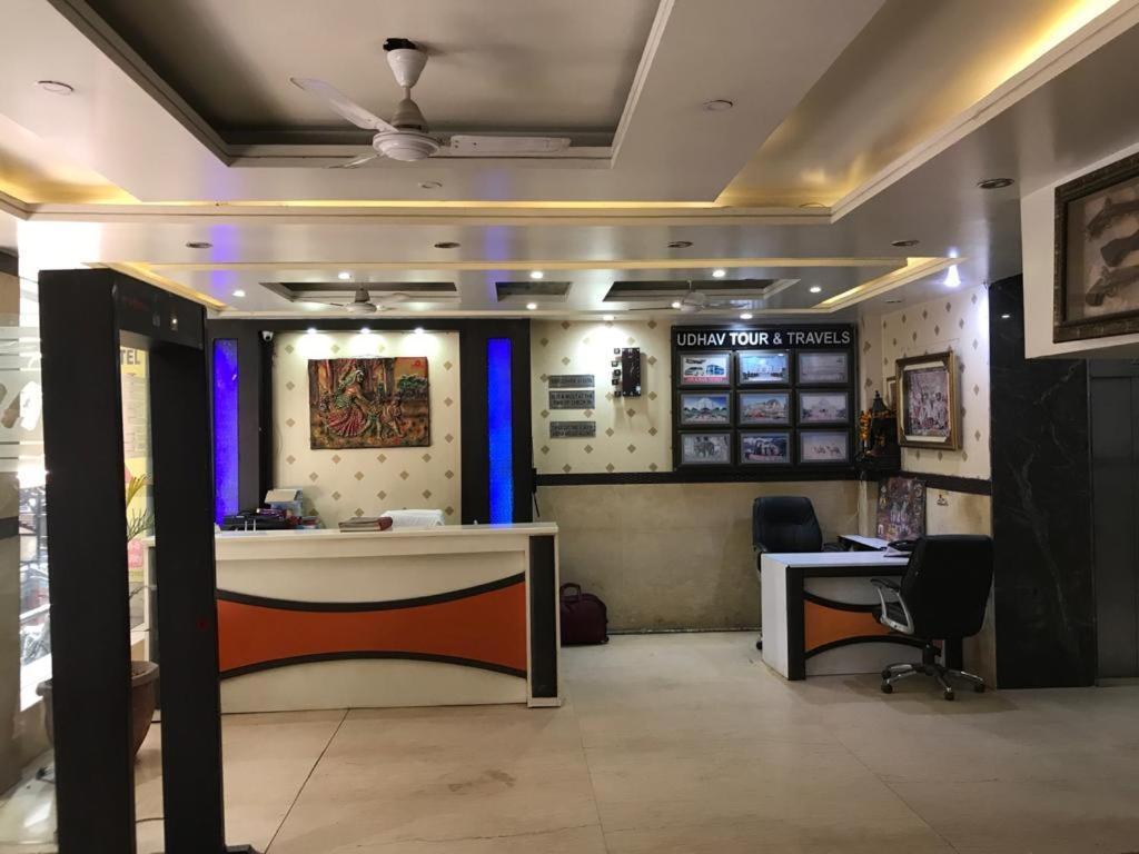 Adb Rooms Udhav Palace New Delhi Buitenkant foto