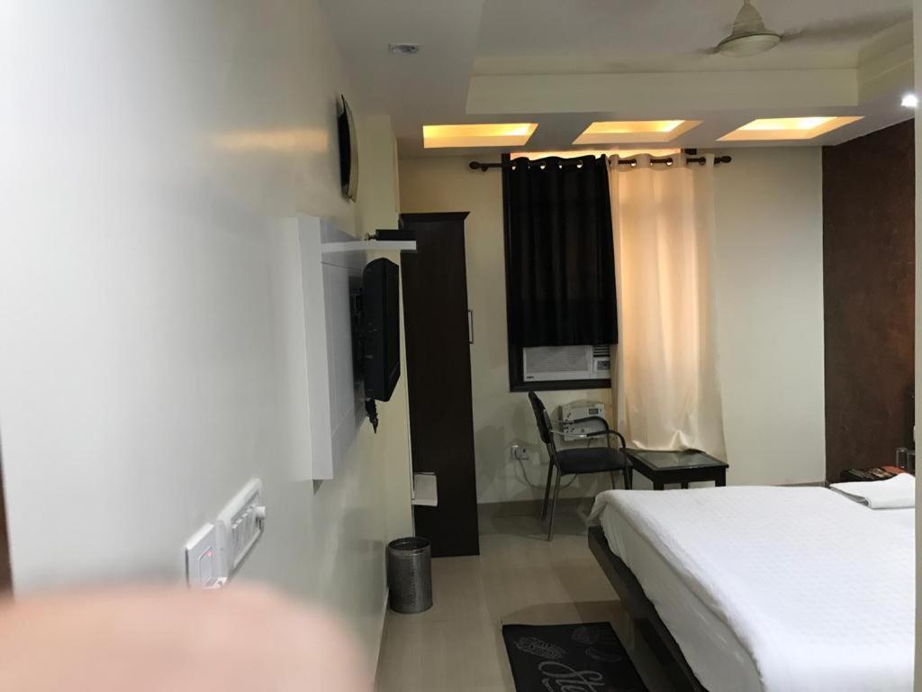 Adb Rooms Udhav Palace New Delhi Buitenkant foto